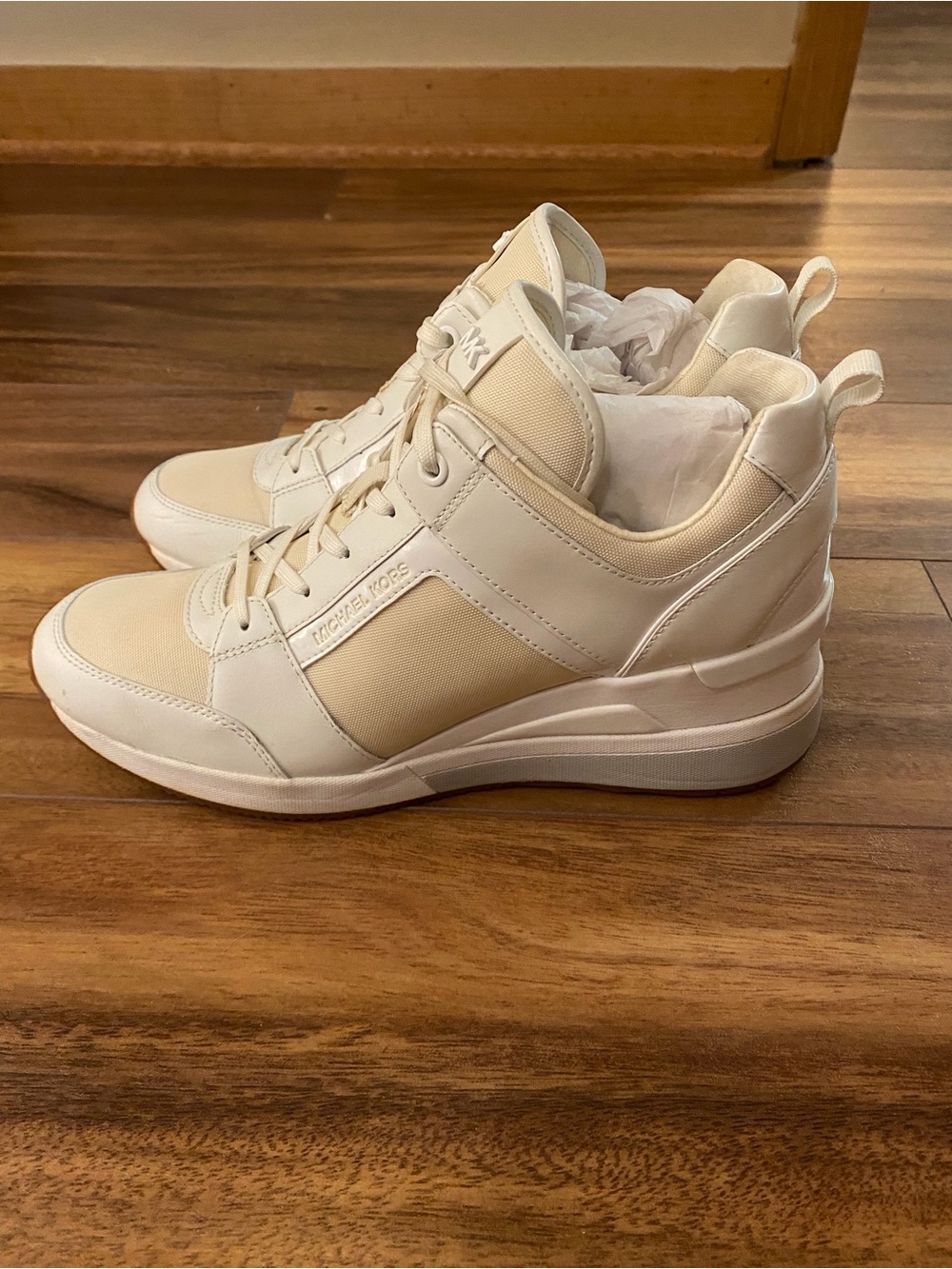 MICHAEL KORS Cream and White Wedge Lace-Up Platform Sneakers